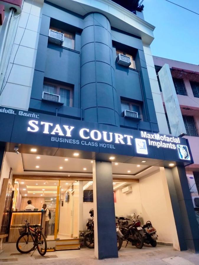 Stay Court - Business Class Hotel - Near Central Railway Station Csennai Kültér fotó