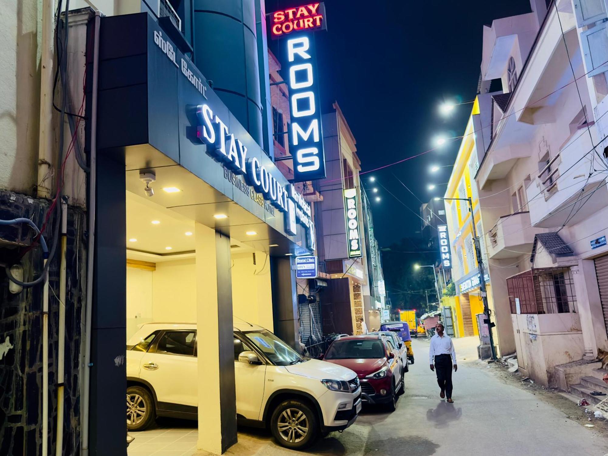 Stay Court - Business Class Hotel - Near Central Railway Station Csennai Kültér fotó